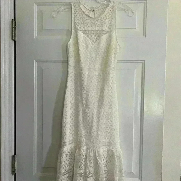 Francesca’s Cream Dress NWT XXS - Picture 1 of 3